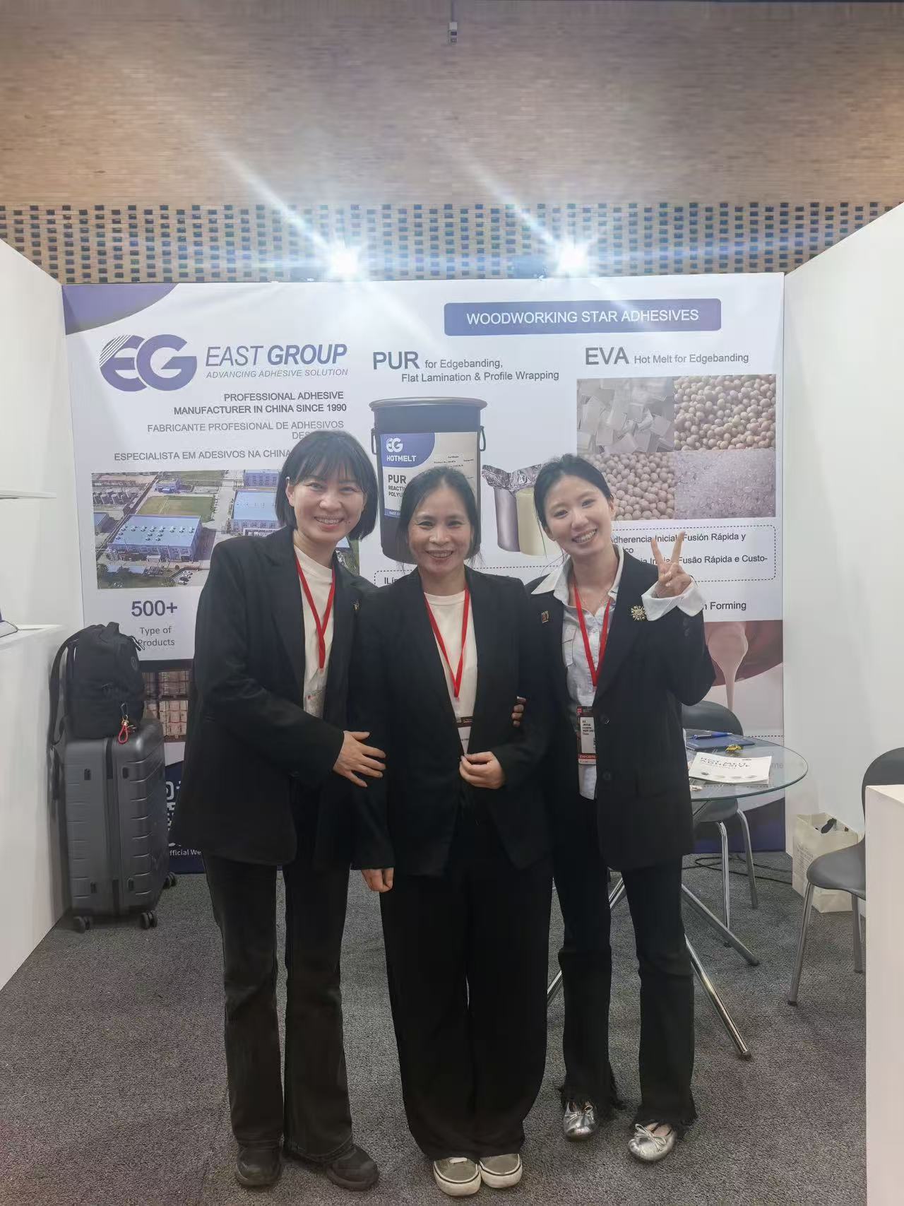 Latest company blogs about Elevando la calidad del tapacantos: Perspectivas de nuestra exhibición en Bogotá y el poder de los adhesivos hot melt EVA avanzados